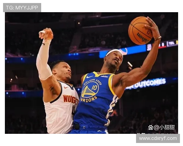 季后赛激战勇士对决掘金第三场精彩回顾与分析