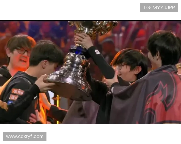 FPX在冠军杯中的意识表现分析与战术解读